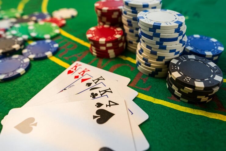 horas123 main platform showing game categories: slots, sports, live tables, and esports